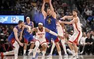 开云首页入口-NBA｜约基奇低配版三双拿捏火箭，强强对话名不符实