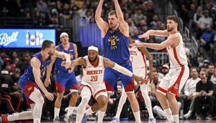 开云首页入口-NBA｜约基奇低配版三双拿捏火箭，强强对话名不符实