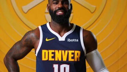 开云官网首页-34岁生日快乐！NBA官方晒照为小蒂姆-哈达威庆生